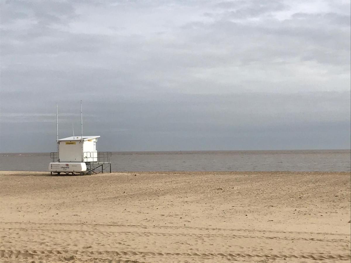 South Beach B & B Lowestoft Bagian luar foto