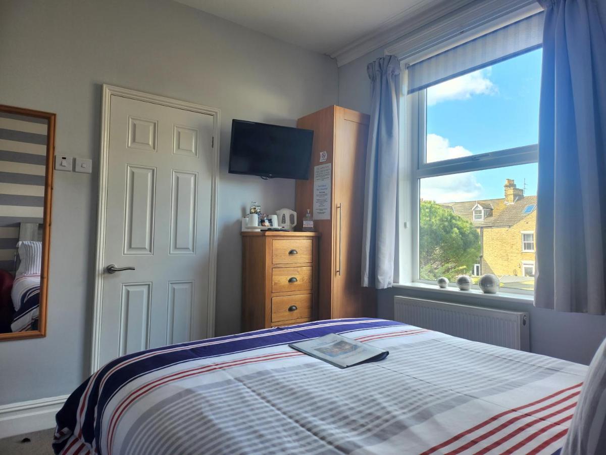 South Beach B & B Lowestoft Bagian luar foto